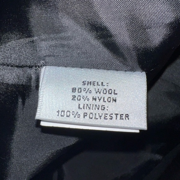 Preston & York Womens
Wool Mid-Length Peacoat
Black Size 14 - Picture 6 of 6